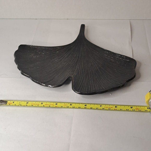 Metal Gingko Leaf Tray Dish - Picture 8 of 8